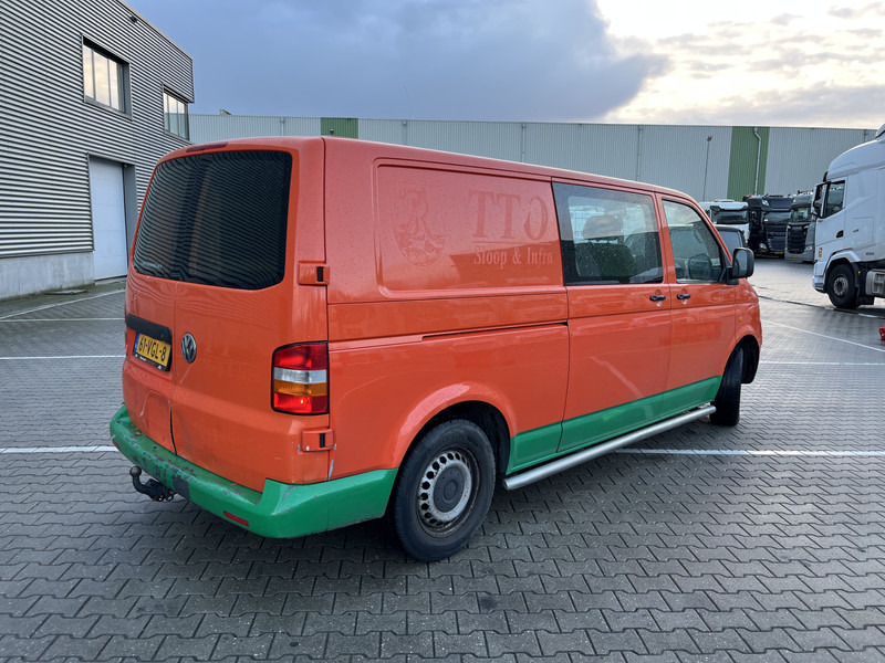 Volkswagen Transporter T5 2.5 TDI / L2 H1 / Double Cabin / Tow Bar - Kis furgon, Duplakabinos kisteherautó: 2 kép. Volkswagen Transporter T5 2.5 TDI / L2 H1 / Double Cabin / Tow Bar - Kis furgon, Duplakabinos kisteherautó: 2 kép.