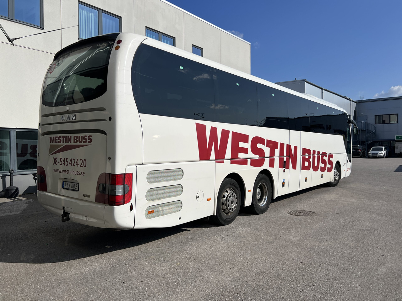 MAN Lions Coach L R08 Euro 6c - Távolsági busz: 5 kép. MAN Lions Coach L R08 Euro 6c - Távolsági busz: 5 kép.