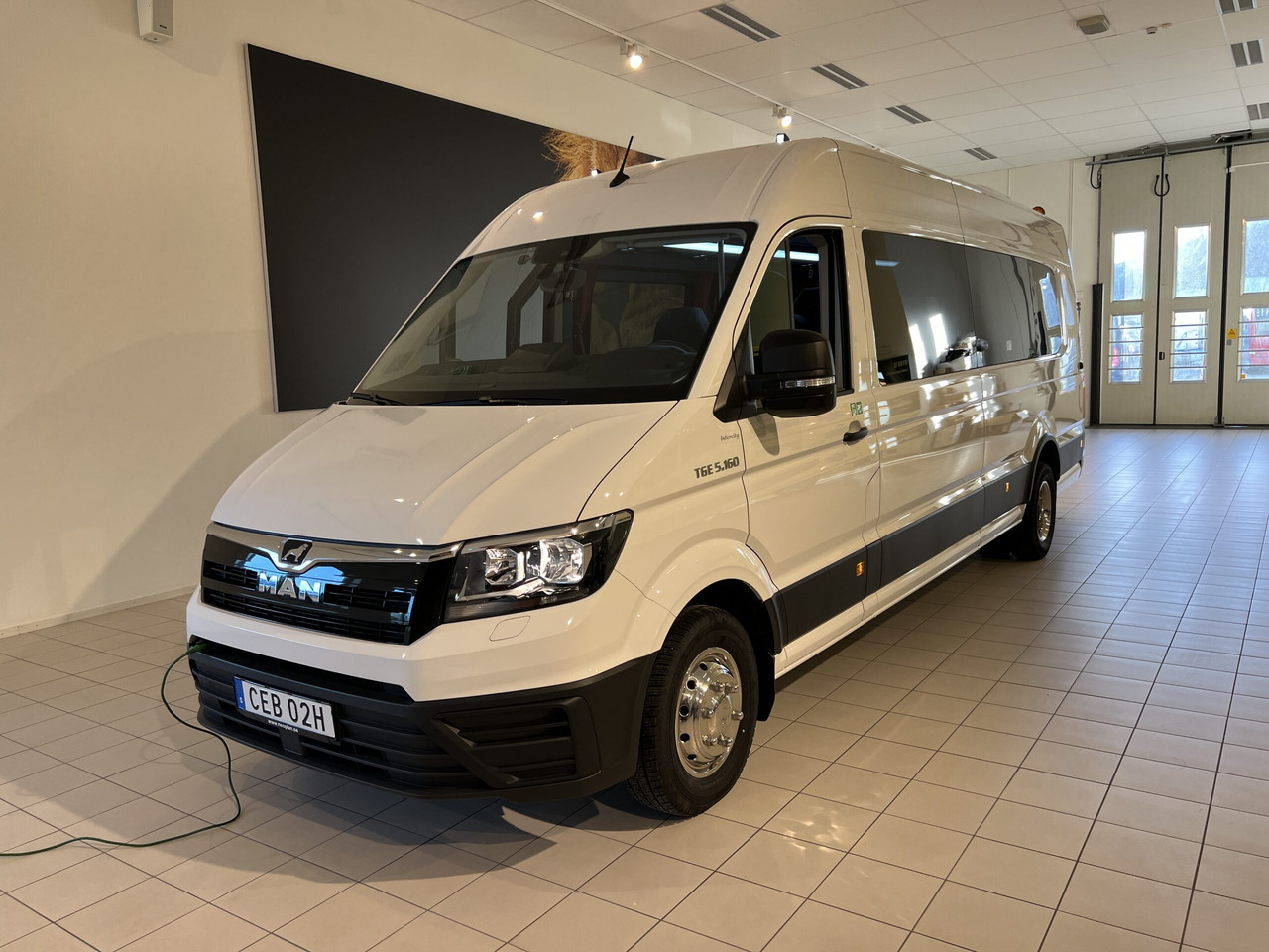 MAN TGE Businessline / VIP - Minibusz, Kisbusz: 2 kép. MAN TGE Businessline / VIP - Minibusz, Kisbusz: 2 kép.