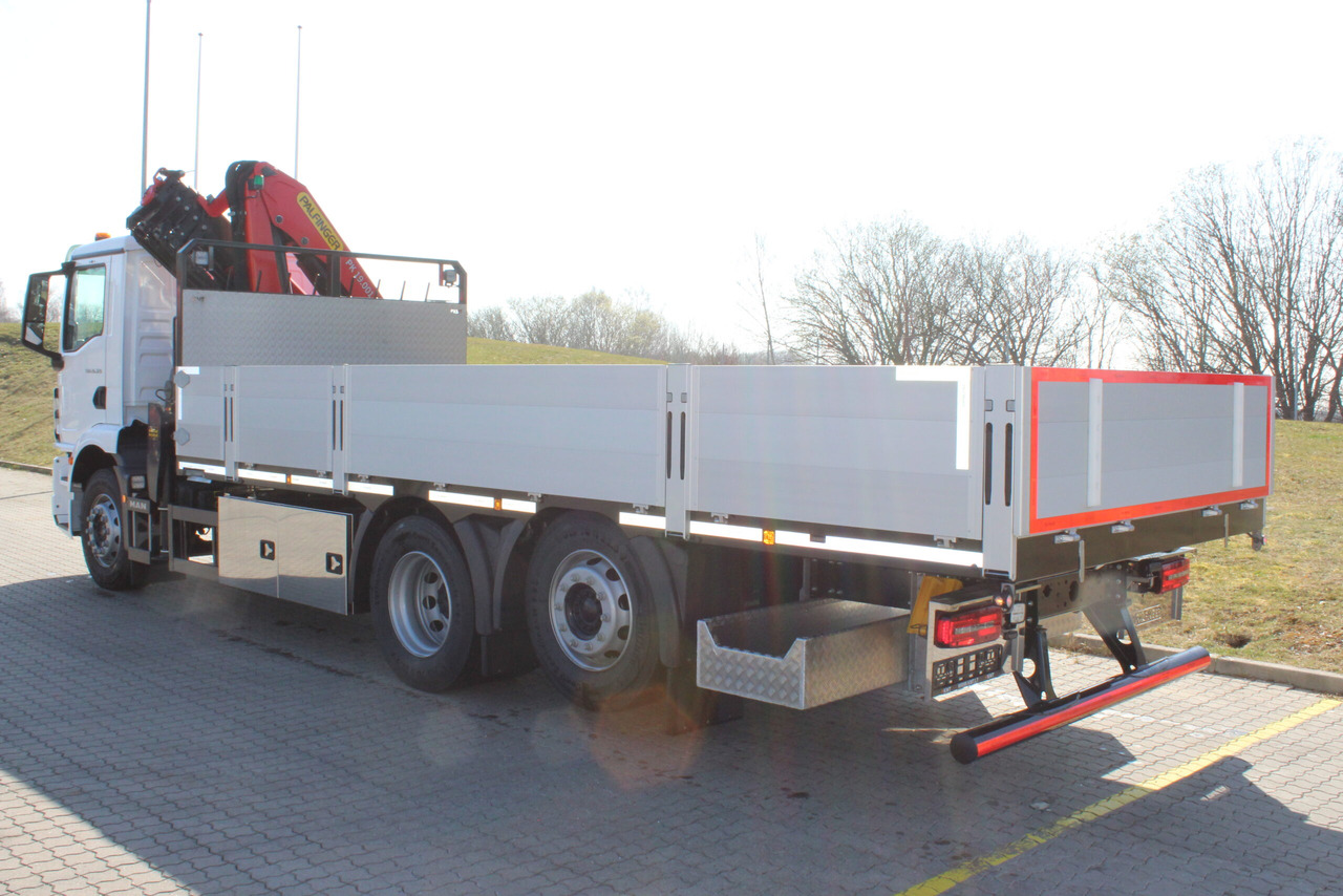 MAN TGM 26.320 6×2-4 PK19.001SLD5 Brädgårdsbil - Platós teherautó, Darus autó: 4 kép. MAN TGM 26.320 6×2-4 PK19.001SLD5 Brädgårdsbil - Platós teherautó, Darus autó: 4 kép.