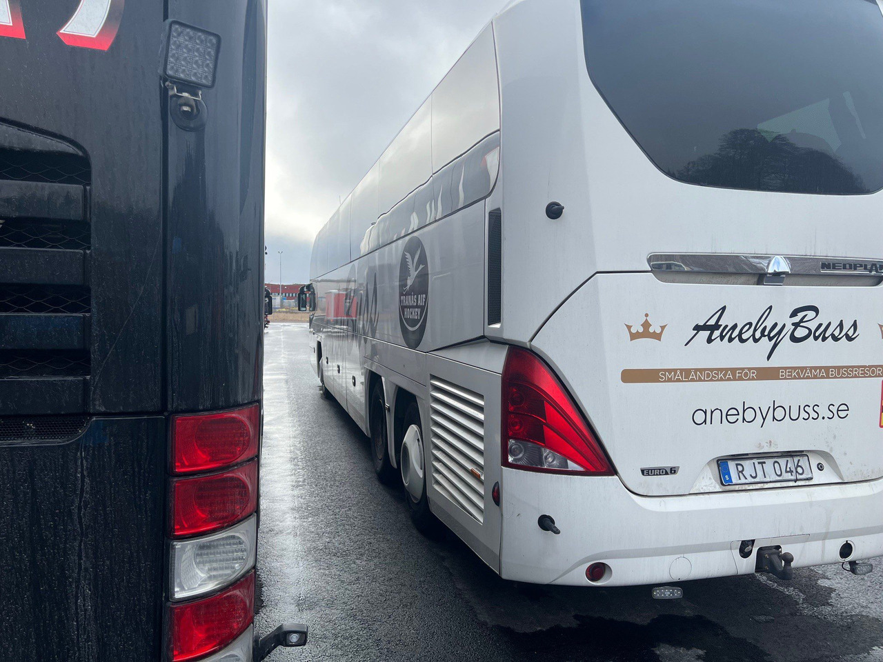 Neoplan Cityliner P15 Euro 6c - Távolsági busz: 5 kép. Neoplan Cityliner P15 Euro 6c - Távolsági busz: 5 kép.