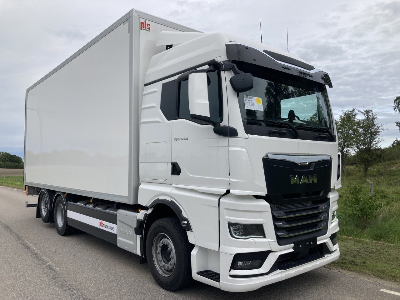 TGX 26.510 6×2-4 Fjärrbil - Alvaz teherautó: 5 kép. TGX 26.510 6×2-4 Fjärrbil - Alvaz teherautó: 5 kép.