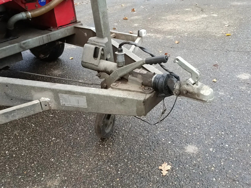 Lindana TP760 - Faaprító: 5 kép. Lindana TP760 - Faaprító: 5 kép.