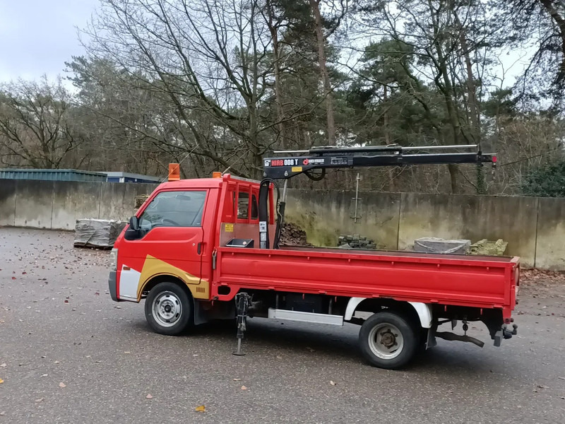 Mazda E2200 Pick-Up met laadkraan Hiab 008T - Platós pótkocsi: 2 kép. Mazda E2200 Pick-Up met laadkraan Hiab 008T - Platós pótkocsi: 2 kép.