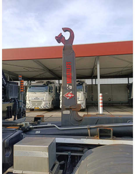 Scania P370 P370 met Laadkraan Hiab XS288 en haakarm 21T - Teherautó: 4 kép. Scania P370 P370 met Laadkraan Hiab XS288 en haakarm 21T - Teherautó: 4 kép.