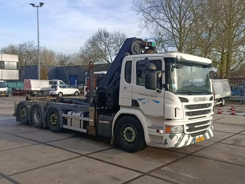 Scania P370 P370 met Laadkraan Hiab XS288 en haakarm 21T - Teherautó: 2 kép. Scania P370 P370 met Laadkraan Hiab XS288 en haakarm 21T - Teherautó: 2 kép.