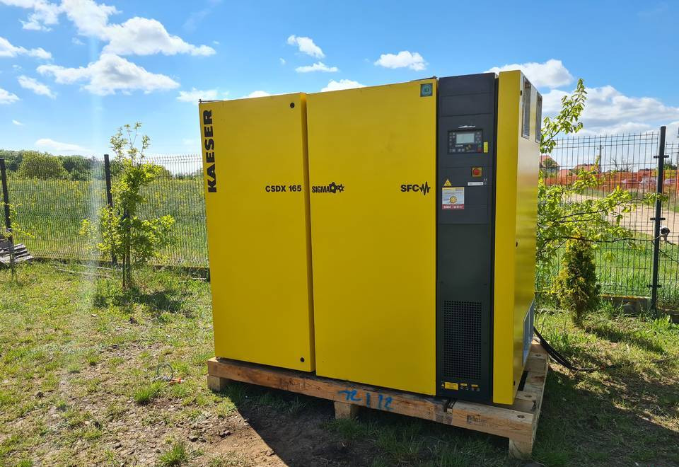 KOMPRESOR ŚRUBOWY KAESER CSDX165 SFC 90Kw, 2012r - Légkompresszor: 4 kép. KOMPRESOR ŚRUBOWY KAESER CSDX165 SFC 90Kw, 2012r - Légkompresszor: 4 kép.
