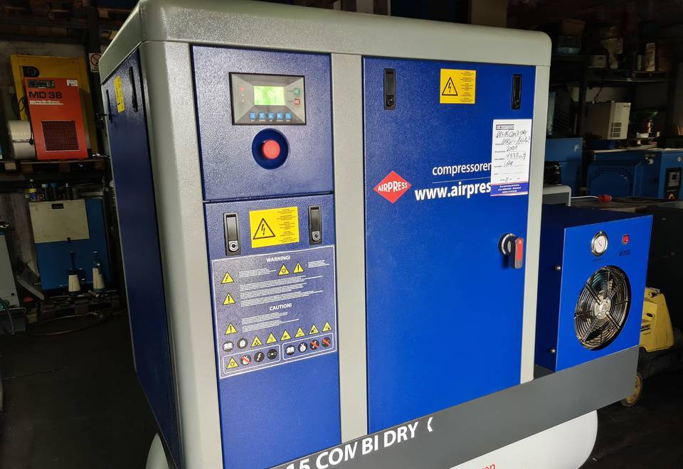 Kompresor śrubowy AIRPRESS APS 15 COMBI DRY X, 11 kw, 2021r - Légkompresszor: 3 kép. Kompresor śrubowy AIRPRESS APS 15 COMBI DRY X, 11 kw, 2021r - Légkompresszor: 3 kép.