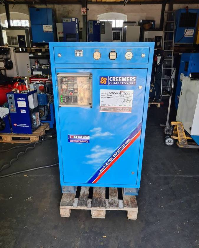 Kompresor śrubowy CREEMERS 18,5 kw - Légkompresszor: 4 kép. Kompresor śrubowy CREEMERS 18,5 kw - Légkompresszor: 4 kép.