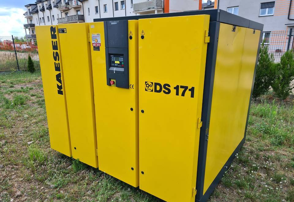 Kompresor śrubowy KAESER DS 171 90 kw - Légkompresszor: 4 kép. Kompresor śrubowy KAESER DS 171 90 kw - Légkompresszor: 4 kép.