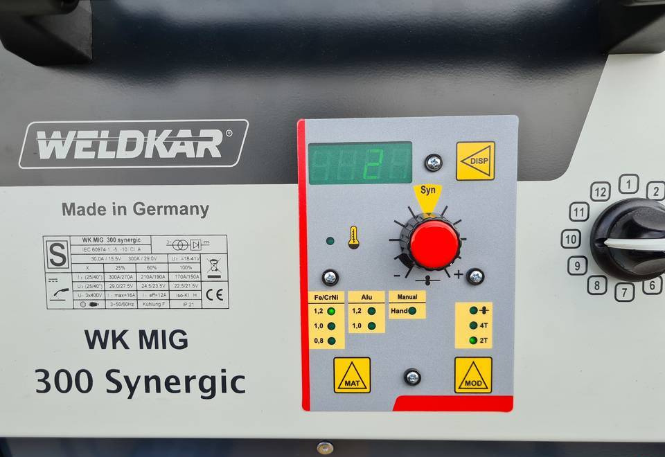 SPAWARKA MIG WELDKAR 300 Synergic 300A - Hegesztőberendezés: 4 kép. SPAWARKA MIG WELDKAR 300 Synergic 300A - Hegesztőberendezés: 4 kép.