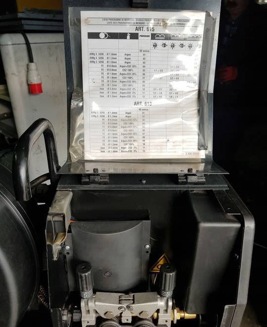 Spawarka Mig CEBORA MIG 3840TS 380 A - Hegesztőberendezés: 4 kép. Spawarka Mig CEBORA MIG 3840TS 380 A - Hegesztőberendezés: 4 kép.