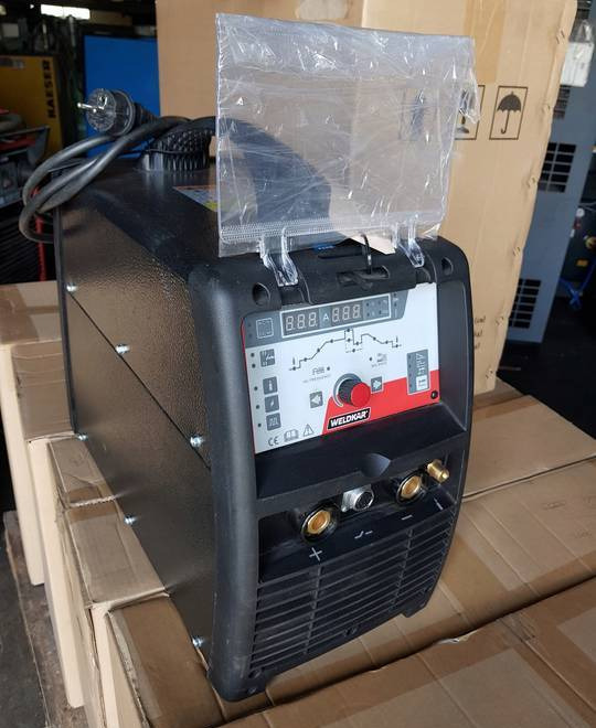 Spawarka Tig CEBORA WK 2025 AC/DC Puls, 200 A - Hegesztőberendezés: 3 kép. Spawarka Tig CEBORA WK 2025 AC/DC Puls, 200 A - Hegesztőberendezés: 3 kép.