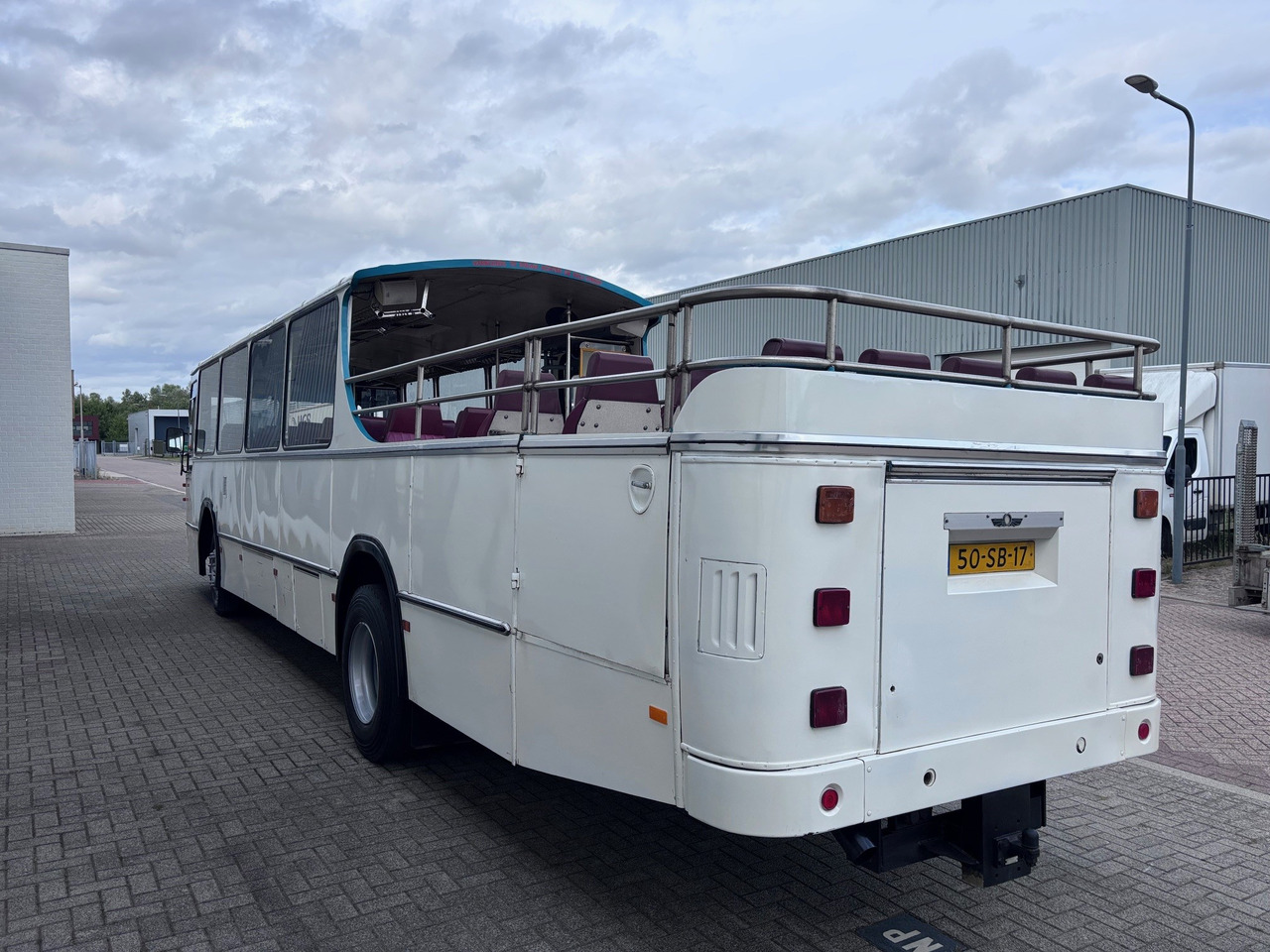 DAF Den Oudsten MB200 DKDL Cabriobus - Városi busz: 5 kép. DAF Den Oudsten MB200 DKDL Cabriobus - Városi busz: 5 kép.