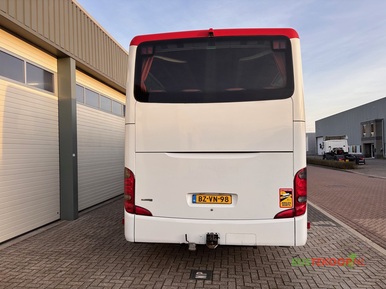 SETRA S 415GT-HD - Távolsági busz: 5 kép. SETRA S 415GT-HD - Távolsági busz: 5 kép.