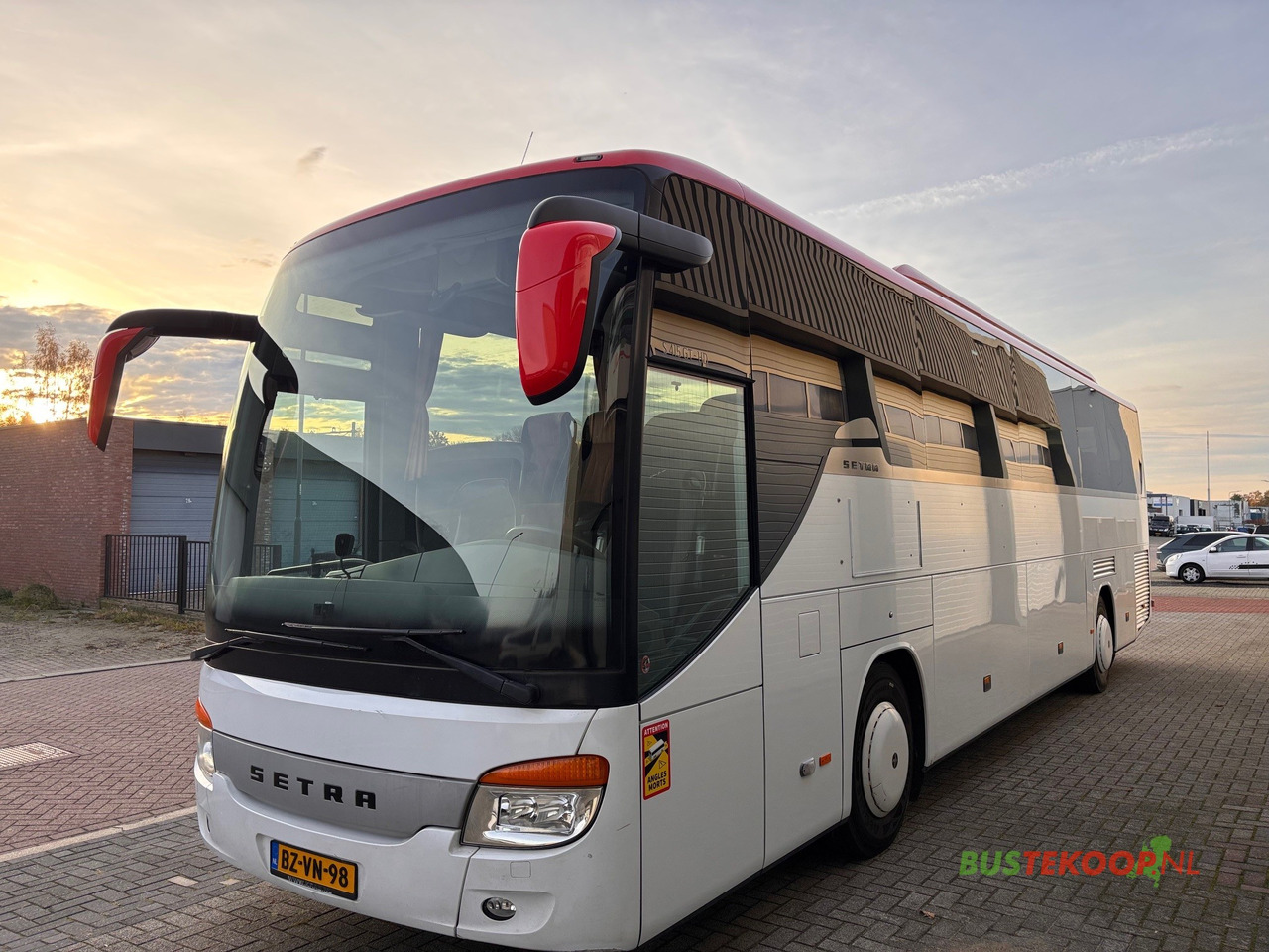 SETRA S 415GT-HD - Távolsági busz: 3 kép. SETRA S 415GT-HD - Távolsági busz: 3 kép.