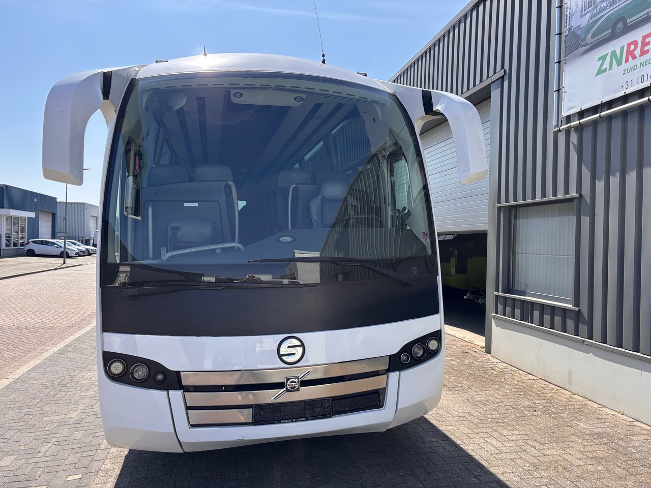 Volvo B11R SUNSUNDEGUI SC7, Euro 6. - Távolsági busz: 2 kép. Volvo B11R SUNSUNDEGUI SC7, Euro 6. - Távolsági busz: 2 kép.