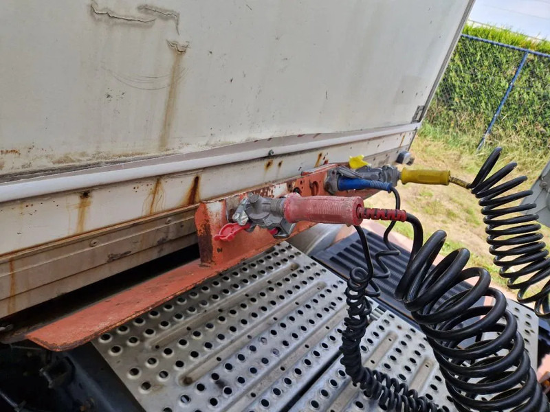 Fruehauf D32C / LAMMES - BLATT - SPRING - Félpótkocsi dobozos: 2 kép. Fruehauf D32C / LAMMES - BLATT - SPRING - Félpótkocsi dobozos: 2 kép.
