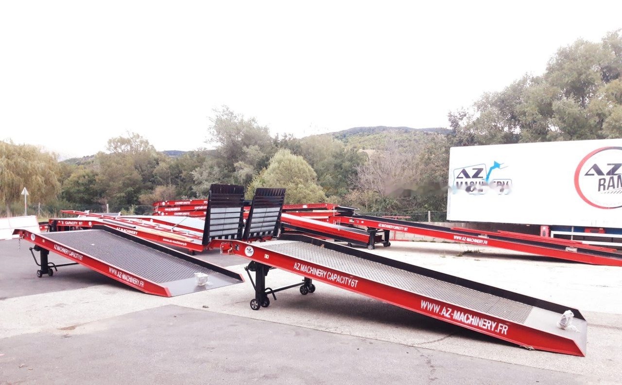 AZ RAMP PRIME XS-6 mobile loading ramp - Rakodó rámpa: 1 kép. AZ RAMP PRIME XS-6 mobile loading ramp - Rakodó rámpa: 1 kép.