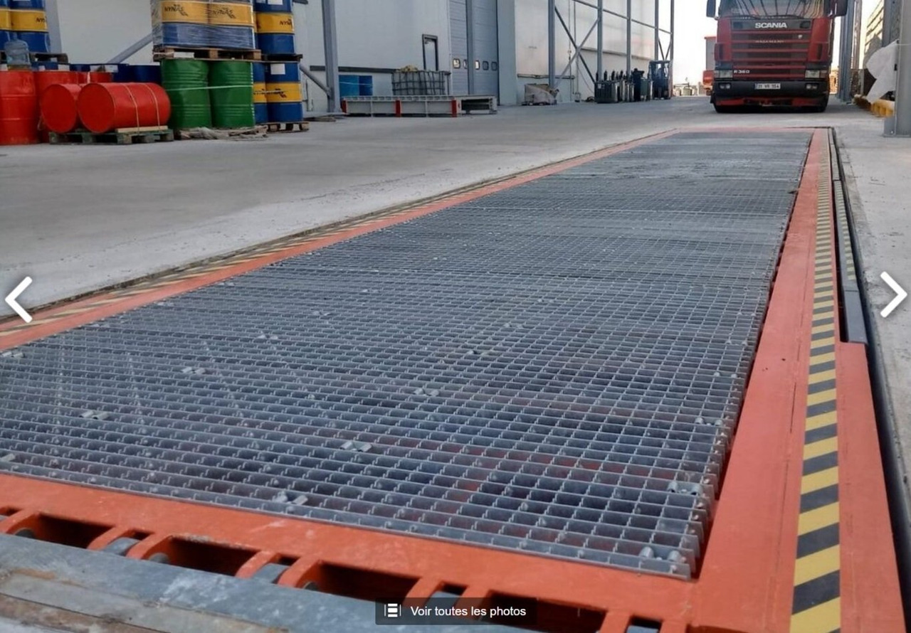 Embeded loading ramp-Buried loading ramp with tilting lip.AZ RAMP-EASY ST-10T - Rakodó rámpa: 2 kép. Embeded loading ramp-Buried loading ramp with tilting lip.AZ RAMP-EASY ST-10T - Rakodó rámpa: 2 kép.
