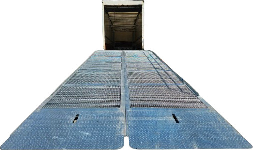Large Mobile dock ramp, uncouplable AZ RAMP - KING VERSION, BIG FOOT L20 T-INOX - Rakodó rámpa: 1 kép. Large Mobile dock ramp, uncouplable AZ RAMP - KING VERSION, BIG FOOT L20 T-INOX - Rakodó rámpa: 1 kép.