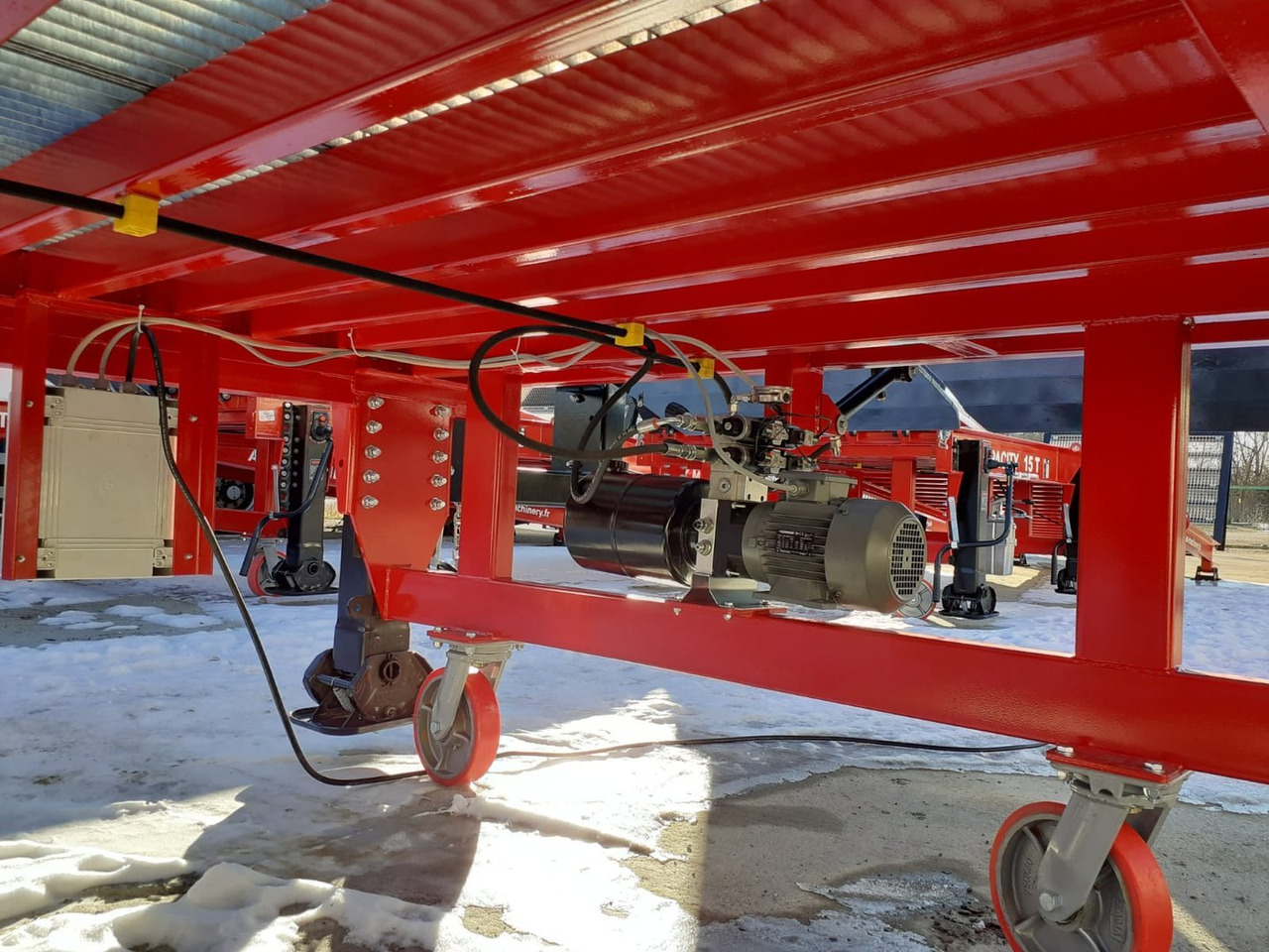 Loading Ramp with with electric tilting bridge - AZ RAMP - STAR- 10T-ZR-E. 10 ton capacity - Rakodó rámpa: 5 kép. Loading Ramp with with electric tilting bridge - AZ RAMP - STAR- 10T-ZR-E. 10 ton capacity - Rakodó rámpa: 5 kép.