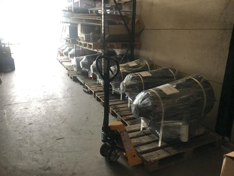 Volvo PT1563 22688 - Sebességváltó - Csuklós dömper: 5 kép. Volvo PT1563 22688 - Sebességváltó - Csuklós dömper: 5 kép.