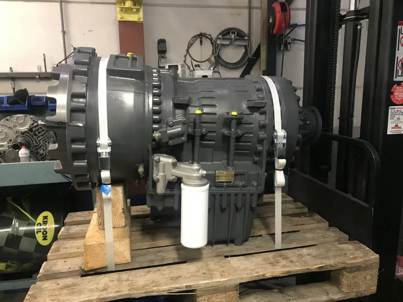 Volvo PT1563 22688 - Sebességváltó - Csuklós dömper: 1 kép. Volvo PT1563 22688 - Sebességváltó - Csuklós dömper: 1 kép.