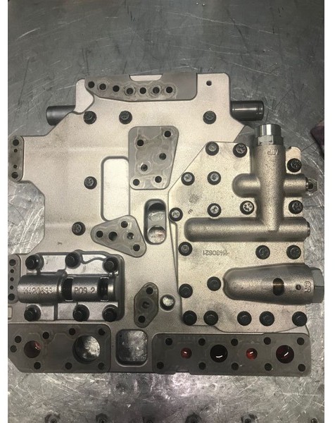 Volvo Rebuilt valve block voe11430000 PT2509 oem 22401 22671 - ECU - Építőipari gépek: 2 kép. Volvo Rebuilt valve block voe11430000 PT2509 oem 22401 22671 - ECU - Építőipari gépek: 2 kép.