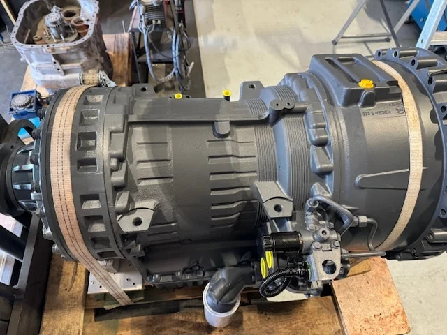 Volvo Versnellingsbak PT1863 22689 - Sebességváltó és alkatrészek - Építőipari gépek: 5 kép. Volvo Versnellingsbak PT1863 22689 - Sebességváltó és alkatrészek - Építőipari gépek: 5 kép.