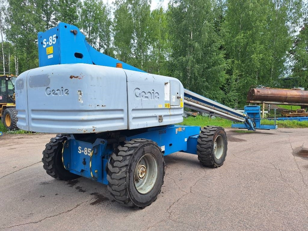 Genie S 85 - Személyemelő: 3 kép. Genie S 85 - Személyemelő: 3 kép.