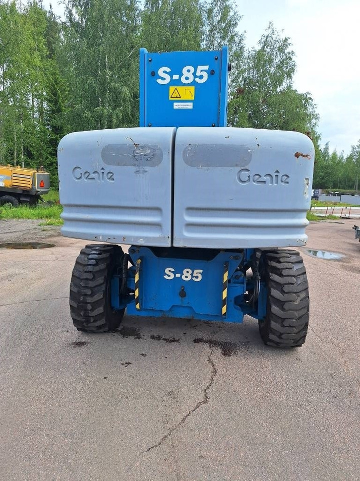 Genie S 85 - Személyemelő: 2 kép. Genie S 85 - Személyemelő: 2 kép.
