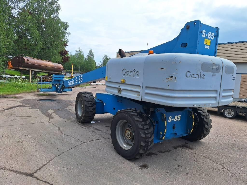 Genie S 85 - Személyemelő: 5 kép. Genie S 85 - Személyemelő: 5 kép.