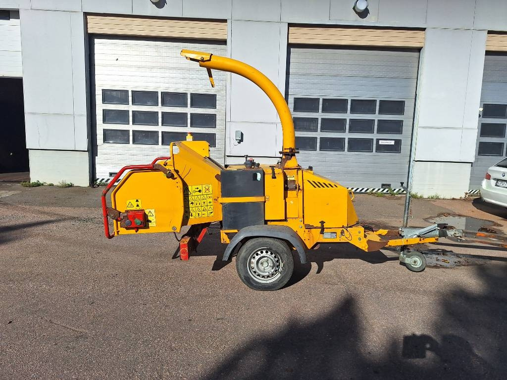 Greenmech Arborist 130 - Faaprító: 1 kép. Greenmech Arborist 130 - Faaprító: 1 kép.