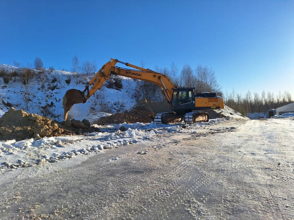 Hyundai Robex 450 LC-7 A - Lánctalpas kotró: 4 kép. Hyundai Robex 450 LC-7 A - Lánctalpas kotró: 4 kép.