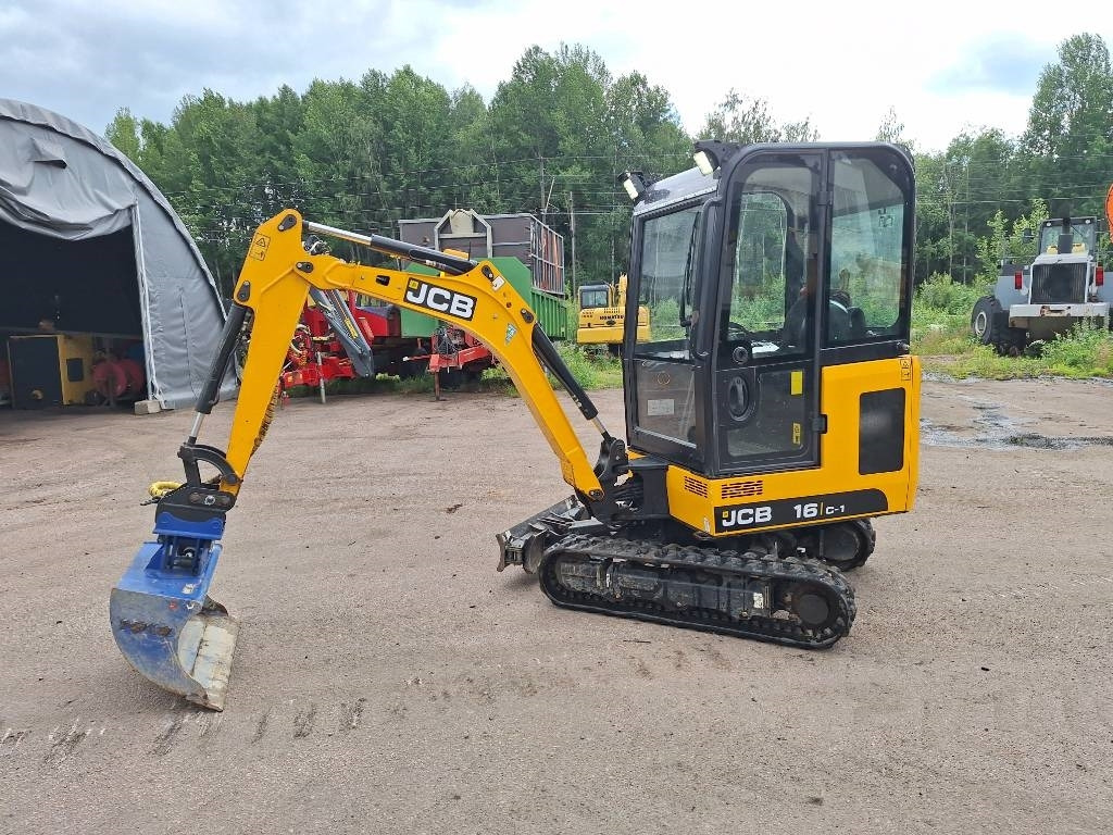 JCB C 16-1 - Minikotró: 1 kép. JCB C 16-1 - Minikotró: 1 kép.