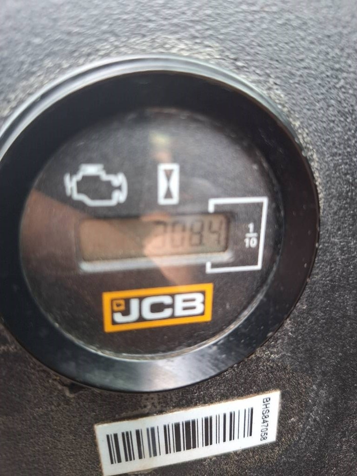 Új Minikotró JCB C 16-1: 19 kép.