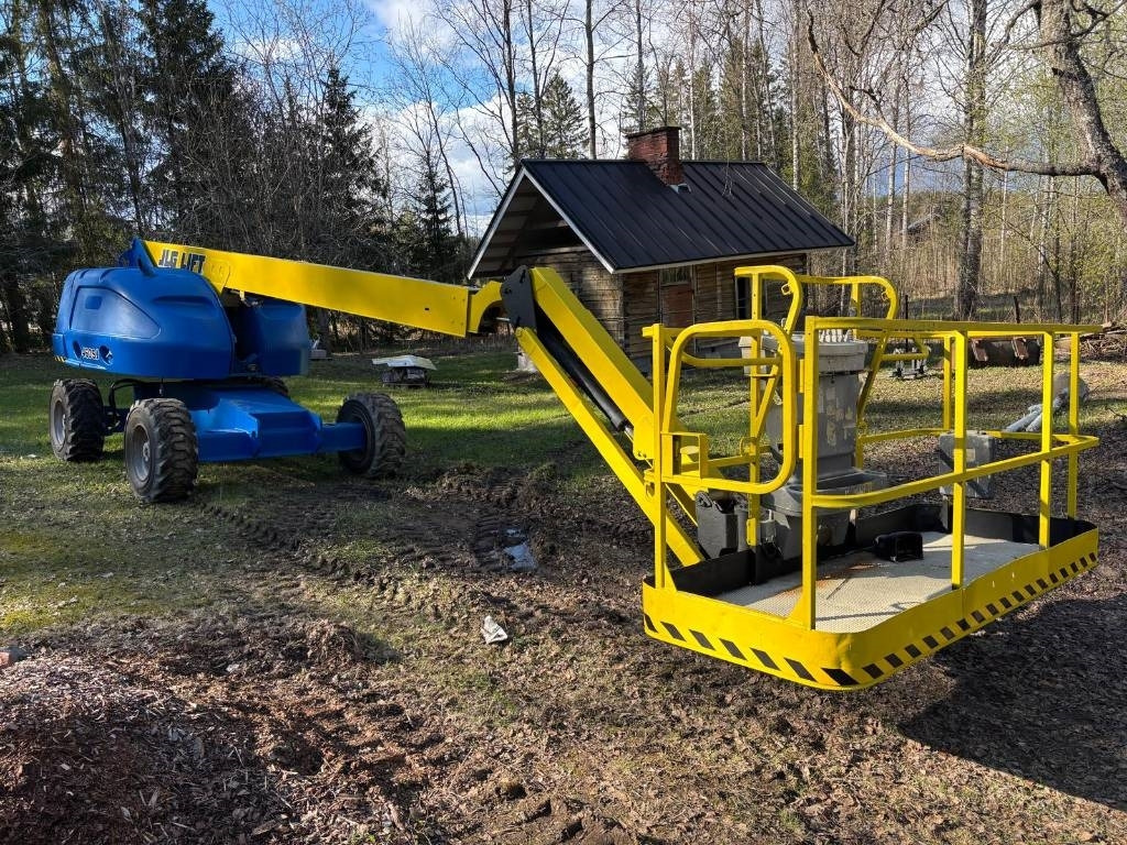 JLG 460 SJ - Személyemelő: 1 kép. JLG 460 SJ - Személyemelő: 1 kép.