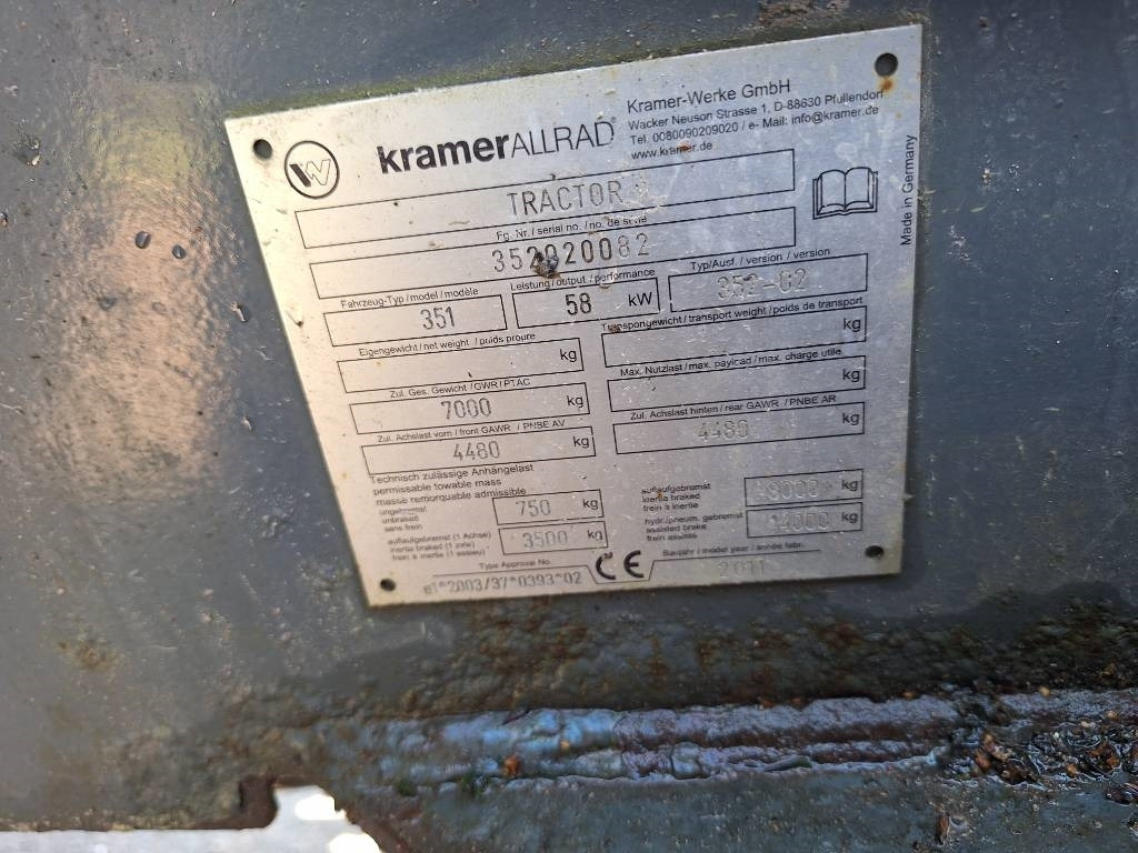 Gumikerekes homlokrakodó Kramer-allrad 780: 40 kép.