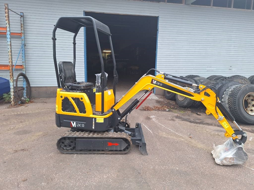 LM Lm10 - Minikotró: 4 kép. LM Lm10 - Minikotró: 4 kép.
