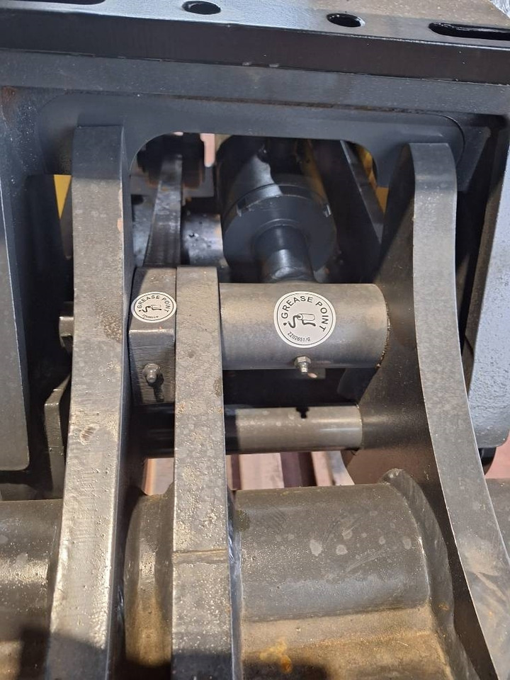 Mustang GRP 750 Muuttoale! - Polip kanál - Építőipari gépek: 5 kép. Mustang GRP 750 Muuttoale! - Polip kanál - Építőipari gépek: 5 kép.