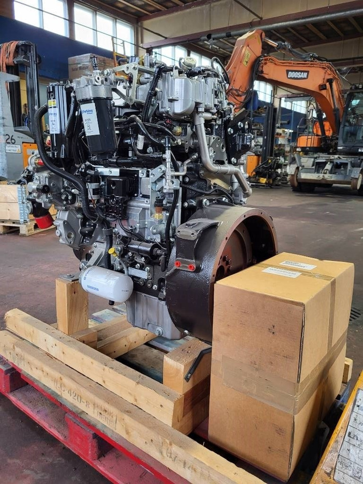 Perkins 1204E-E44TA - Motor - Teherautó: 5 kép. Perkins 1204E-E44TA - Motor - Teherautó: 5 kép.