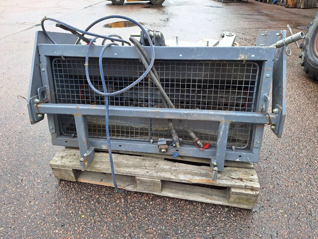 Rauch UKS 120 - Homok-/ Sószóró - Többcélú/ Speciális jármű: 2 kép. Rauch UKS 120 - Homok-/ Sószóró - Többcélú/ Speciális jármű: 2 kép.