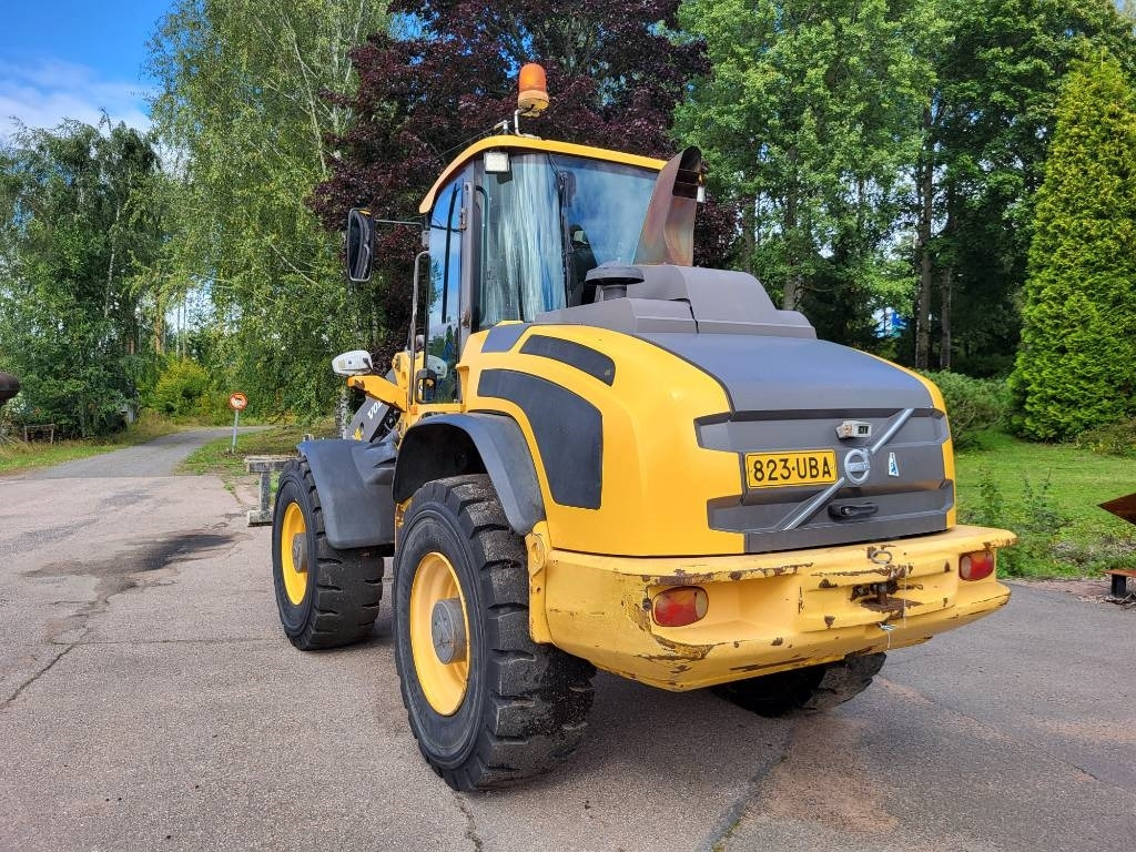 Volvo L 50 H - Gumikerekes homlokrakodó: 5 kép. Volvo L 50 H - Gumikerekes homlokrakodó: 5 kép.