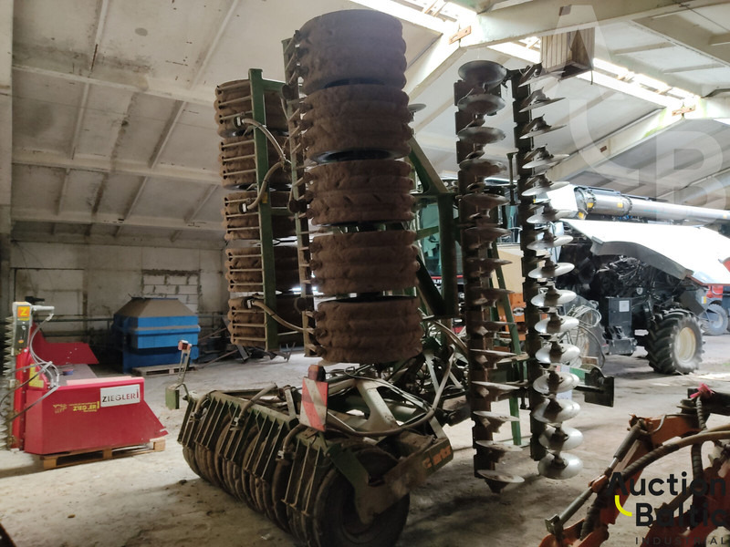 Amazone Catros 7500 - Tárcsás borona: 4 kép. Amazone Catros 7500 - Tárcsás borona: 4 kép.