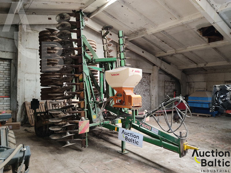 Amazone Catros 7500 - Tárcsás borona: 1 kép. Amazone Catros 7500 - Tárcsás borona: 1 kép.