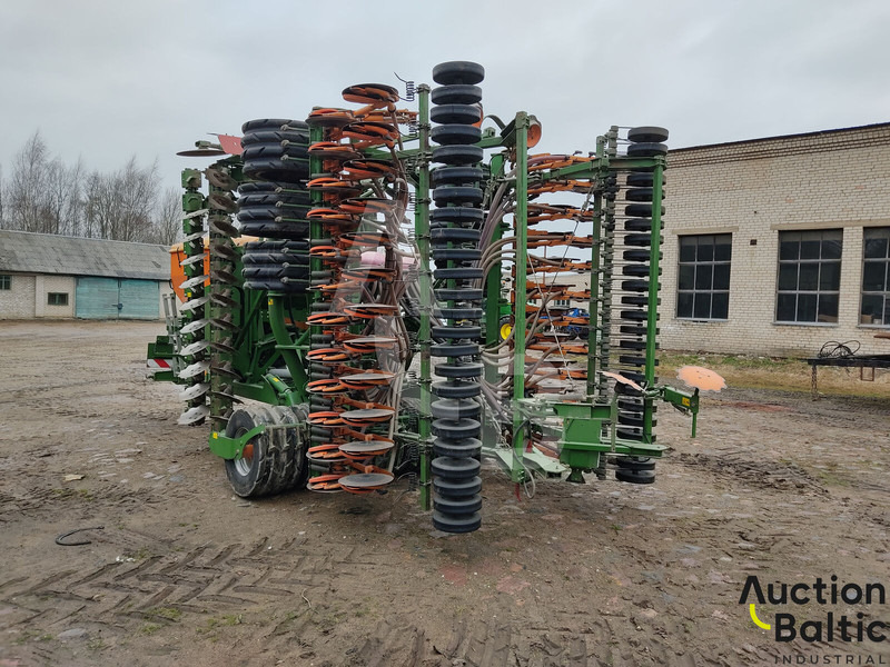 Amazone Cirrus 6002 - Kombinált vetőgép: 3 kép. Amazone Cirrus 6002 - Kombinált vetőgép: 3 kép.