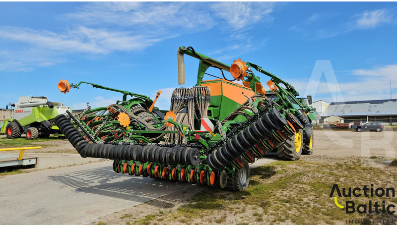 Amazone Cirrus 6003-2 - Kombinált vetőgép: 5 kép. Amazone Cirrus 6003-2 - Kombinált vetőgép: 5 kép.