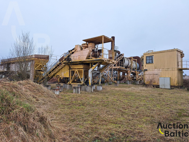 Asphalt production line - Aszfalt növény: 1 kép. Asphalt production line - Aszfalt növény: 1 kép.