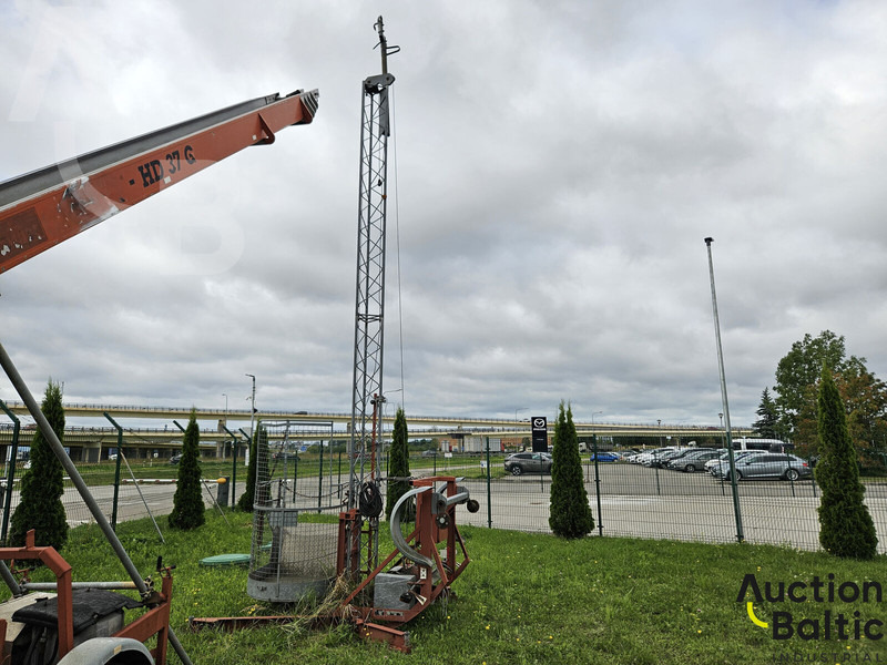 Azo LS 200 CE - Emelő: 1 kép. Azo LS 200 CE - Emelő: 1 kép.